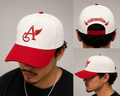 Offwhite/red hat